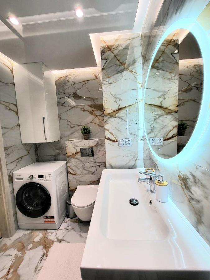 Eksclusive Apartment Paradise Down Town 6 Persons 3 Rooms كراكوفيا المظهر الخارجي الصورة