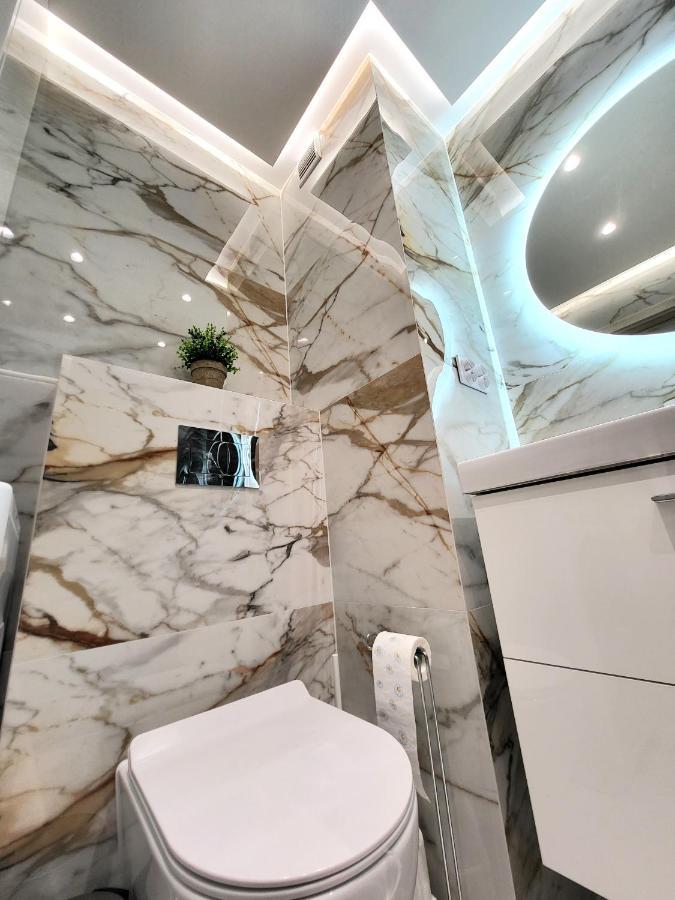 Eksclusive Apartment Paradise Down Town 6 Persons 3 Rooms كراكوفيا المظهر الخارجي الصورة